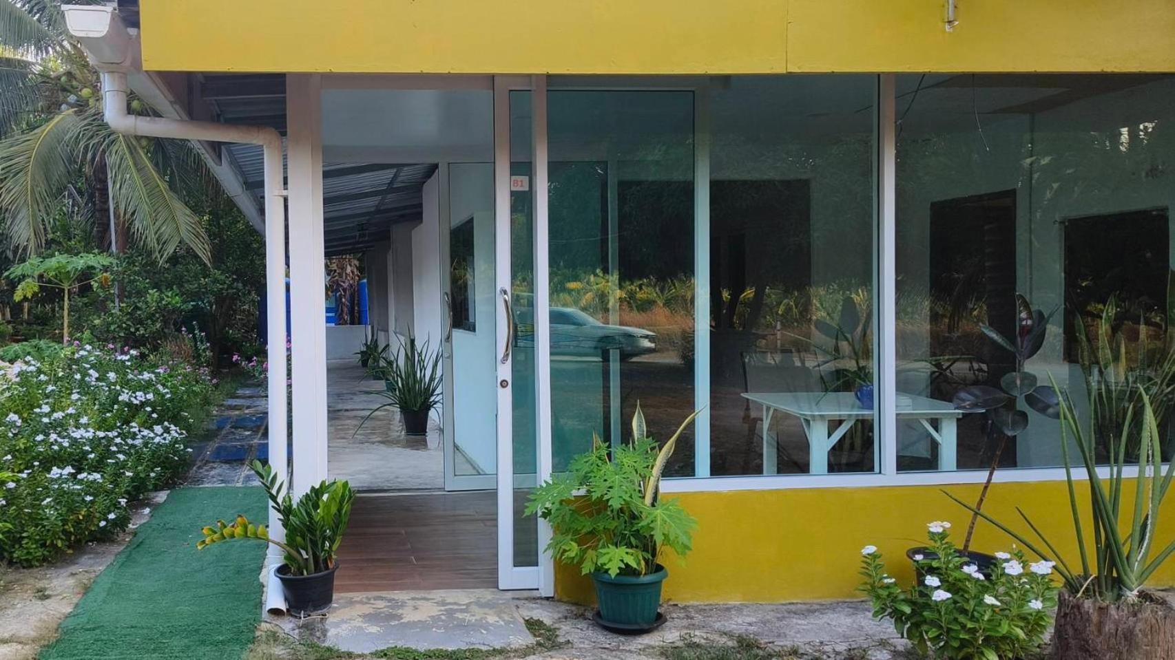 Batikseafood Airport & Room Ban Bo Sai Klang Eksteriør billede