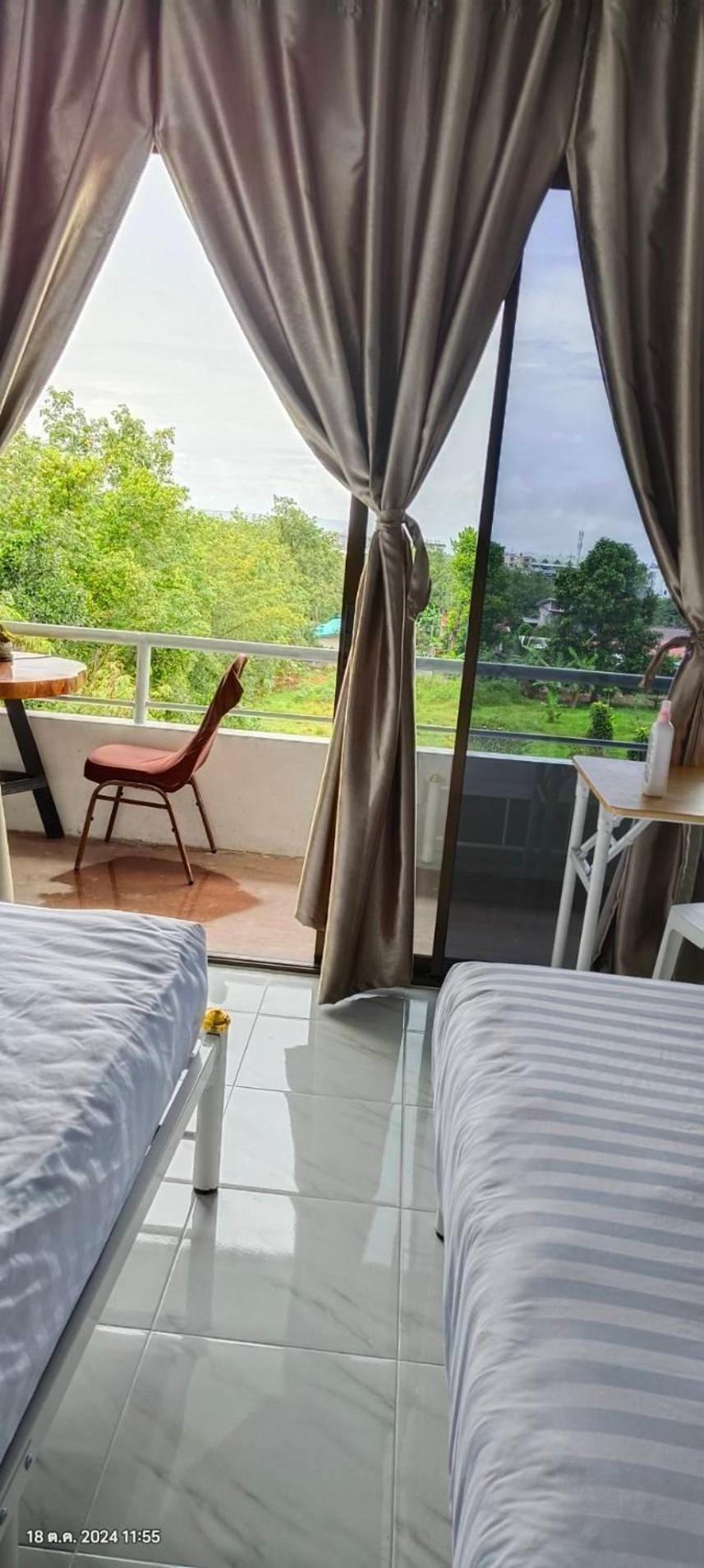 Batikseafood Airport & Room Ban Bo Sai Klang Værelse billede