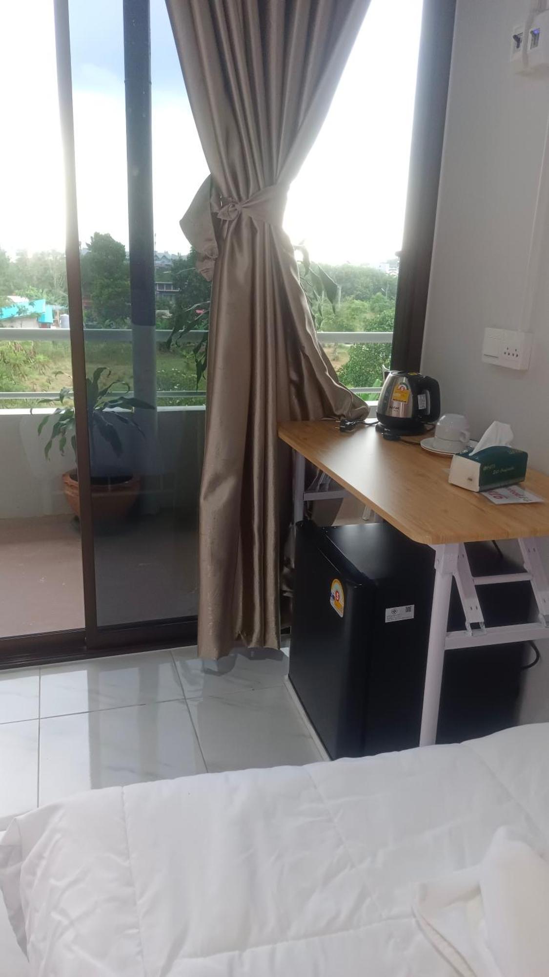 Batikseafood Airport & Room Ban Bo Sai Klang Eksteriør billede