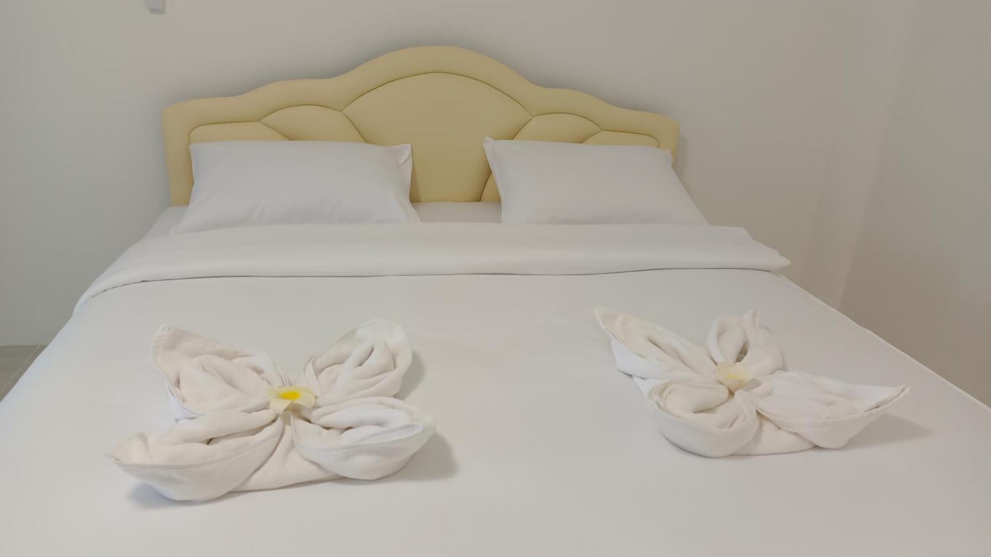 Batikseafood Airport & Room Ban Bo Sai Klang Eksteriør billede